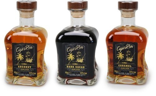 Spirituosen der Serie CigarRon Rum Liqueur