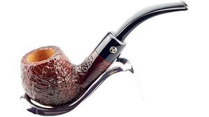 Rattray's Triskele Handmade Extra Triskele Sandblast Bent Saddle Pfeife 6592