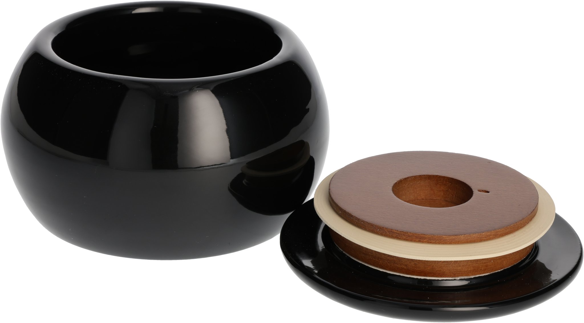 Keramik schwarz offen