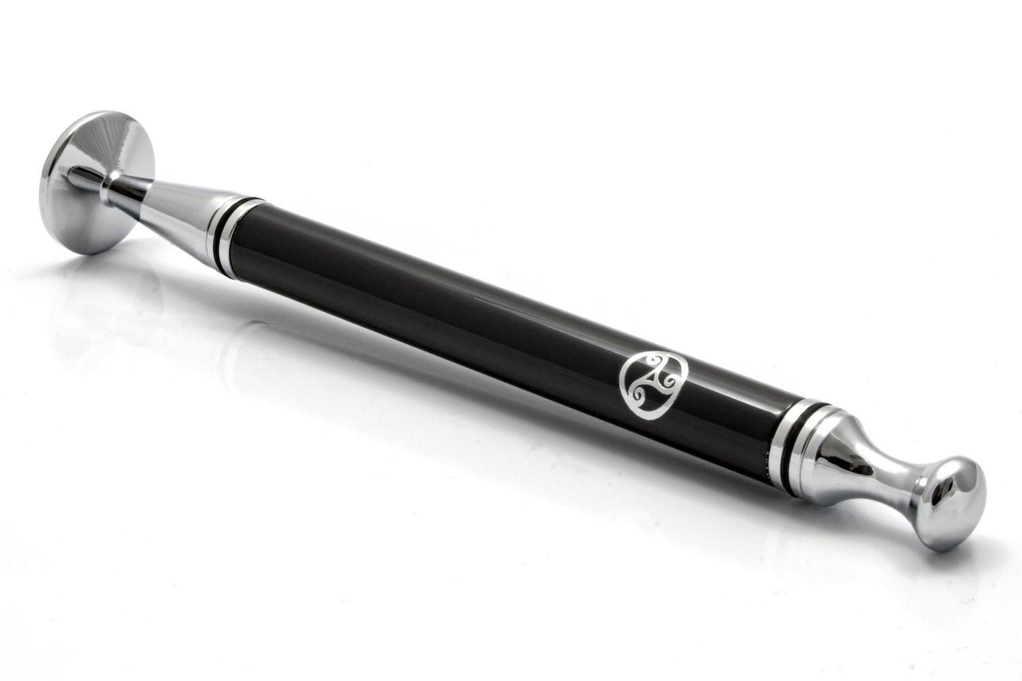 Thin Caber Triskel 02