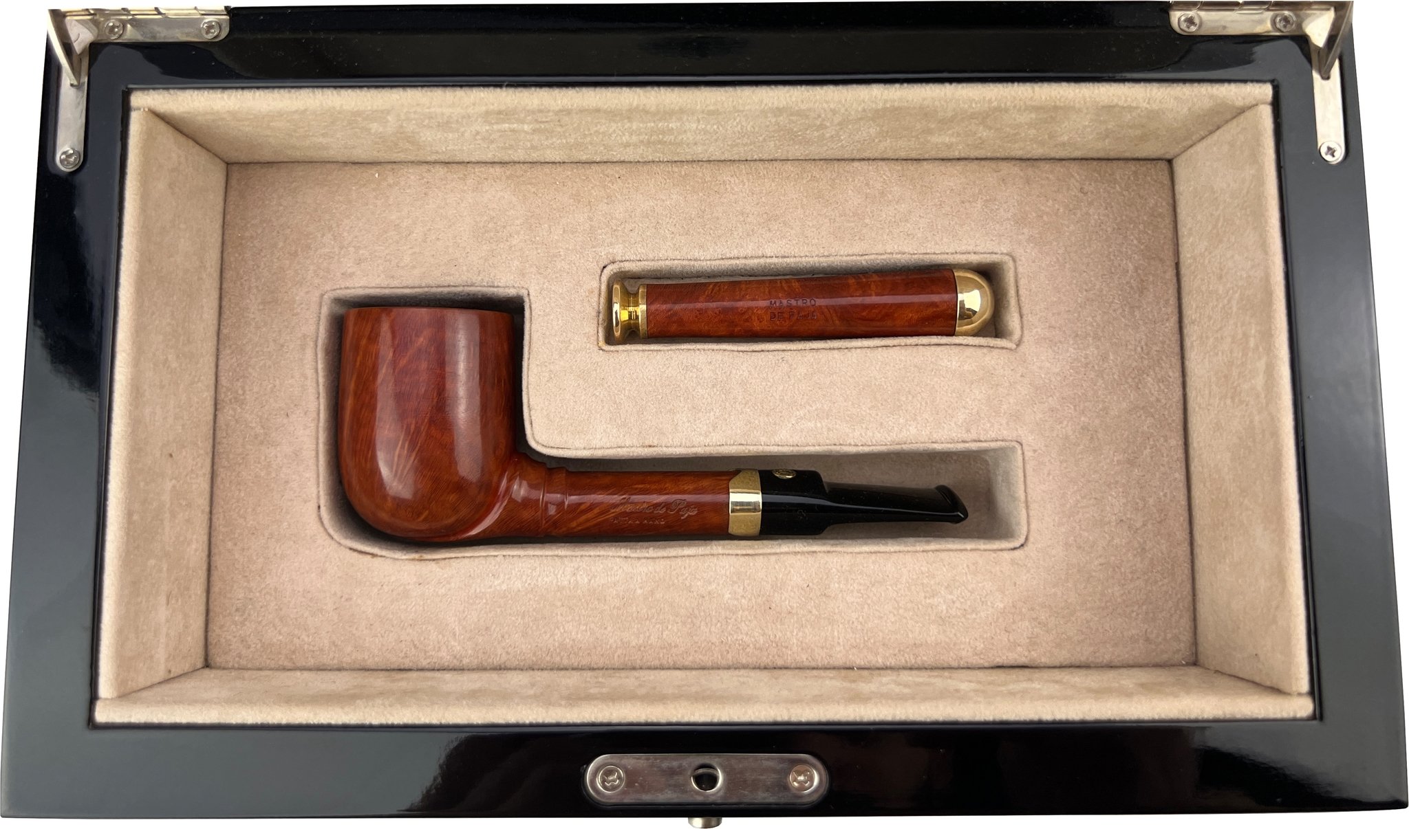 Mastro de Paja Handmades Casket gold pipe 8