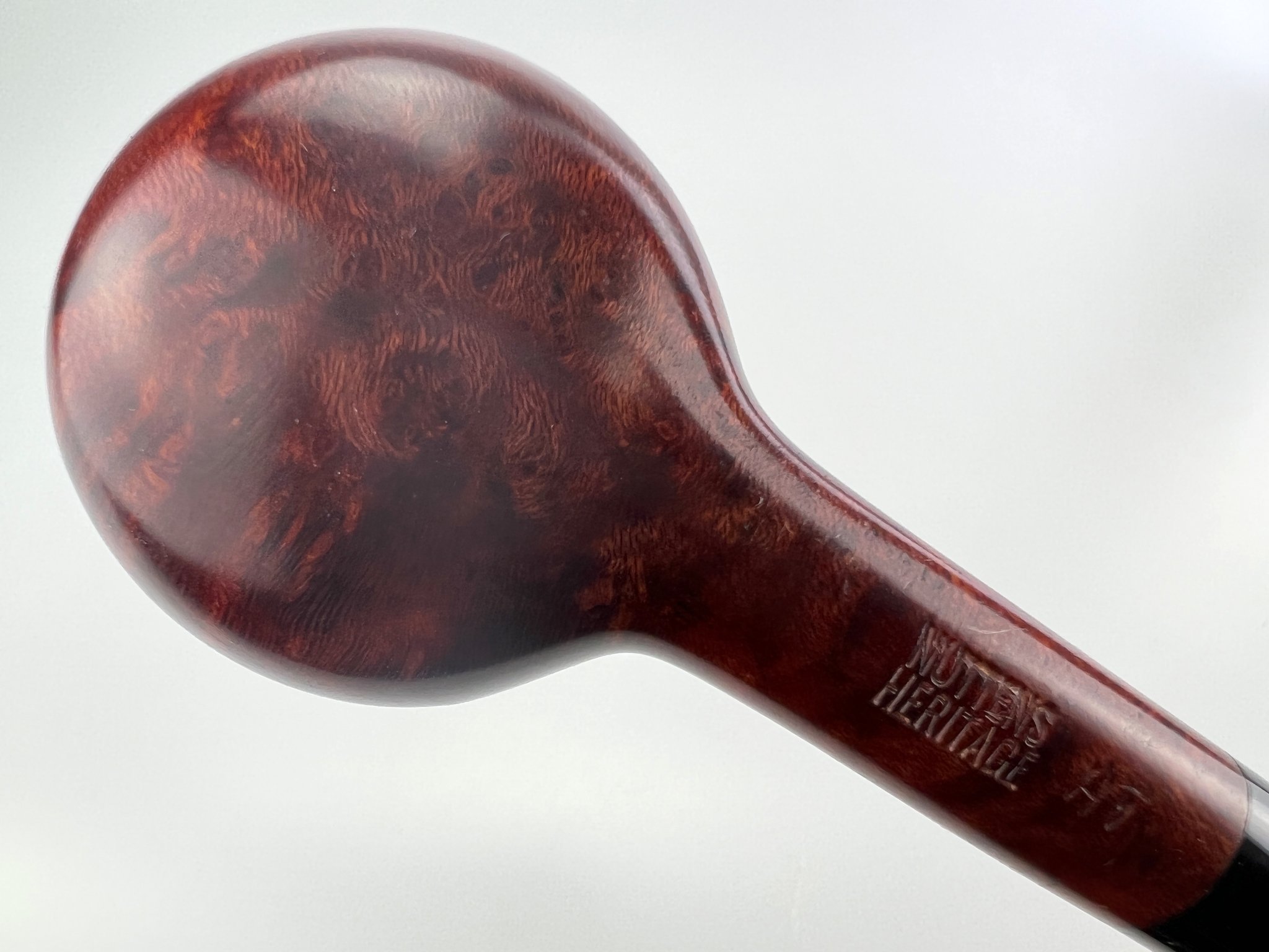 Bruno Nuttens Freehand Pfeifen Heritage H1 (Nr. 85)