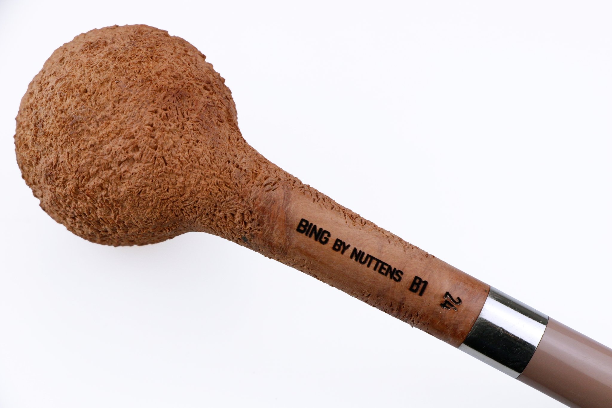 Bruno Nuttens Serien Pfeifen Bing B1 (interne Nr. 2008) Detailbild 2