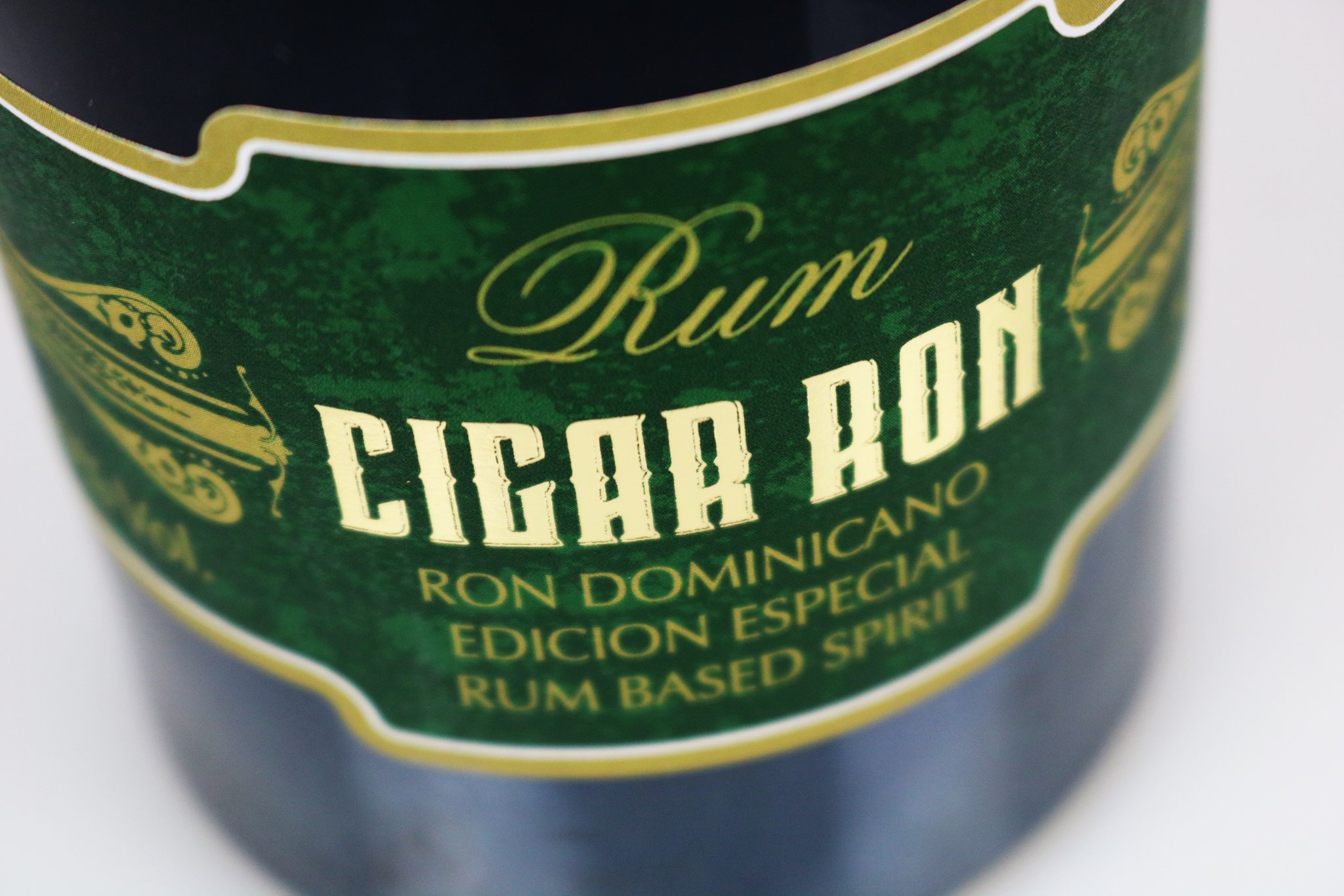 Cigar Ron Edicion Especial (0,7 l / 40 % Vol.) Detailbild