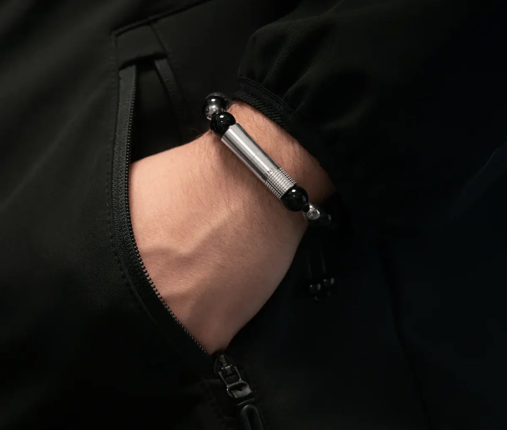 Les Fines Lames Punch Bracelets Volcano Totenkopf - Elastic_04