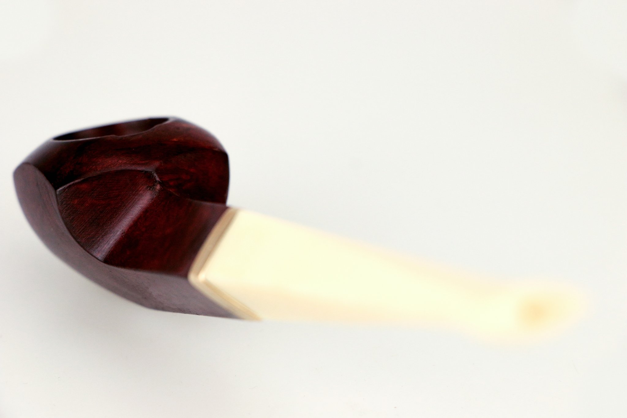 Hexagon Bull Shag helles mundstück_02