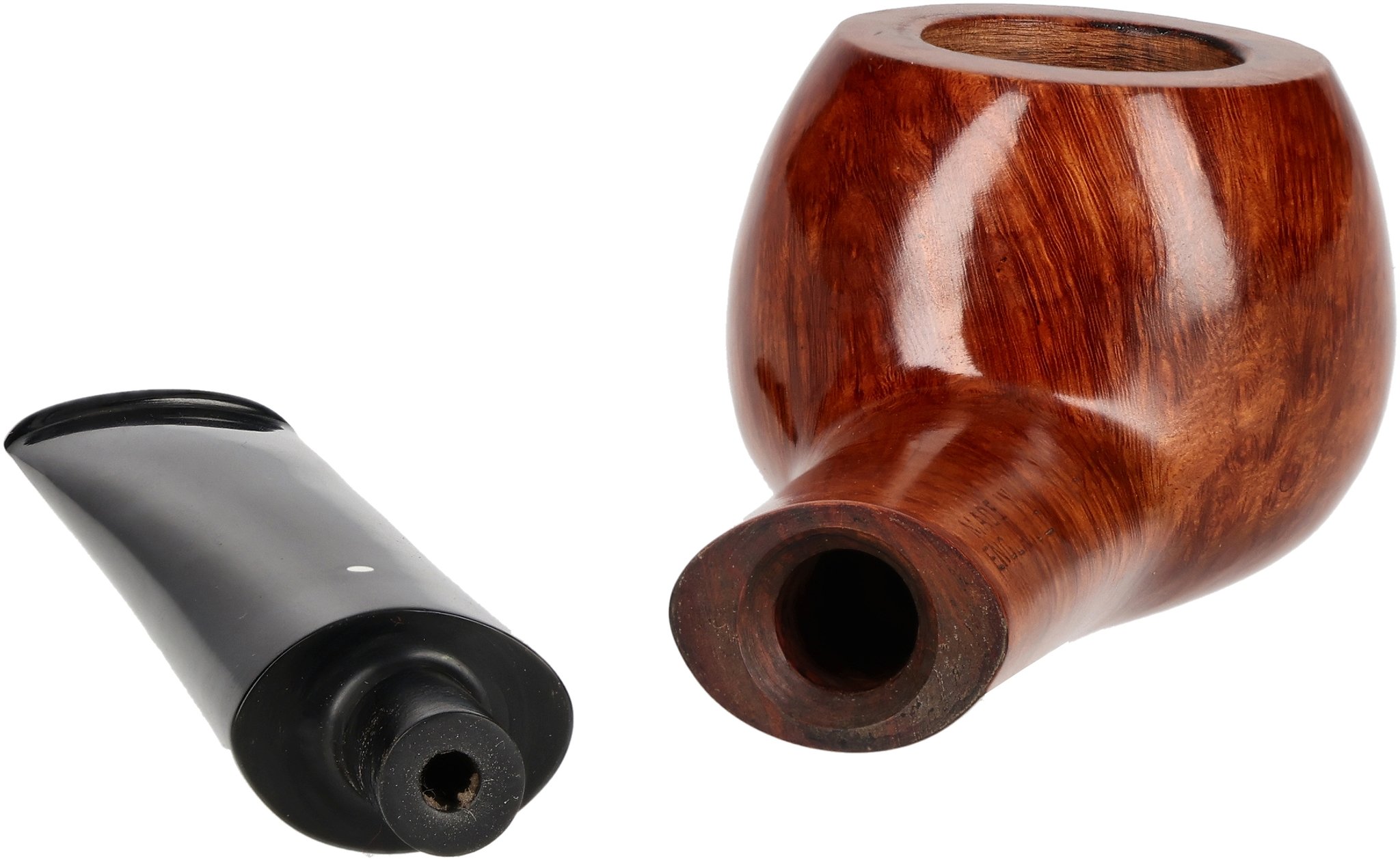 Dunhill Pipes Estates Nr. 37035 Root Briar 41079 (1977)_05