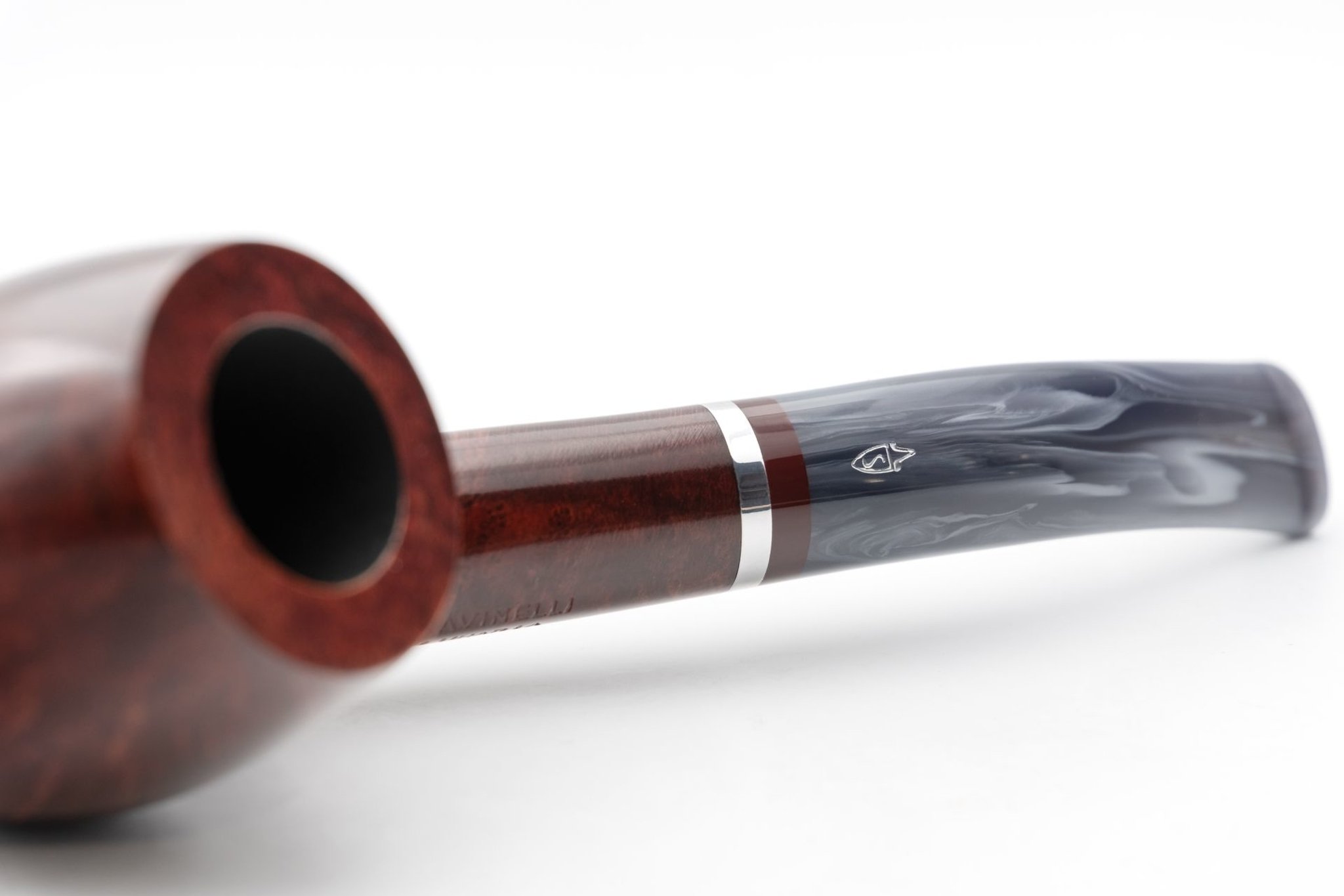 Lunaria Burgundy 670 06