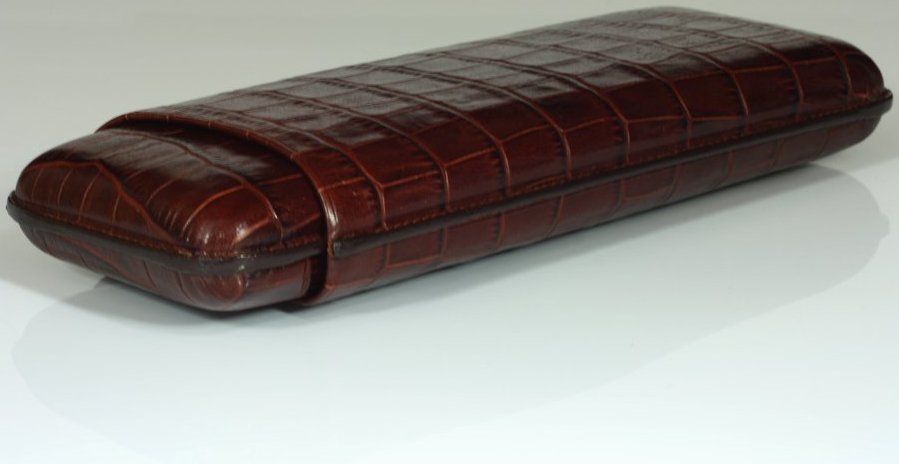 Martin Wess Premium Lederetui - Kroko brown 3er Churchill Kroko (595) liegend