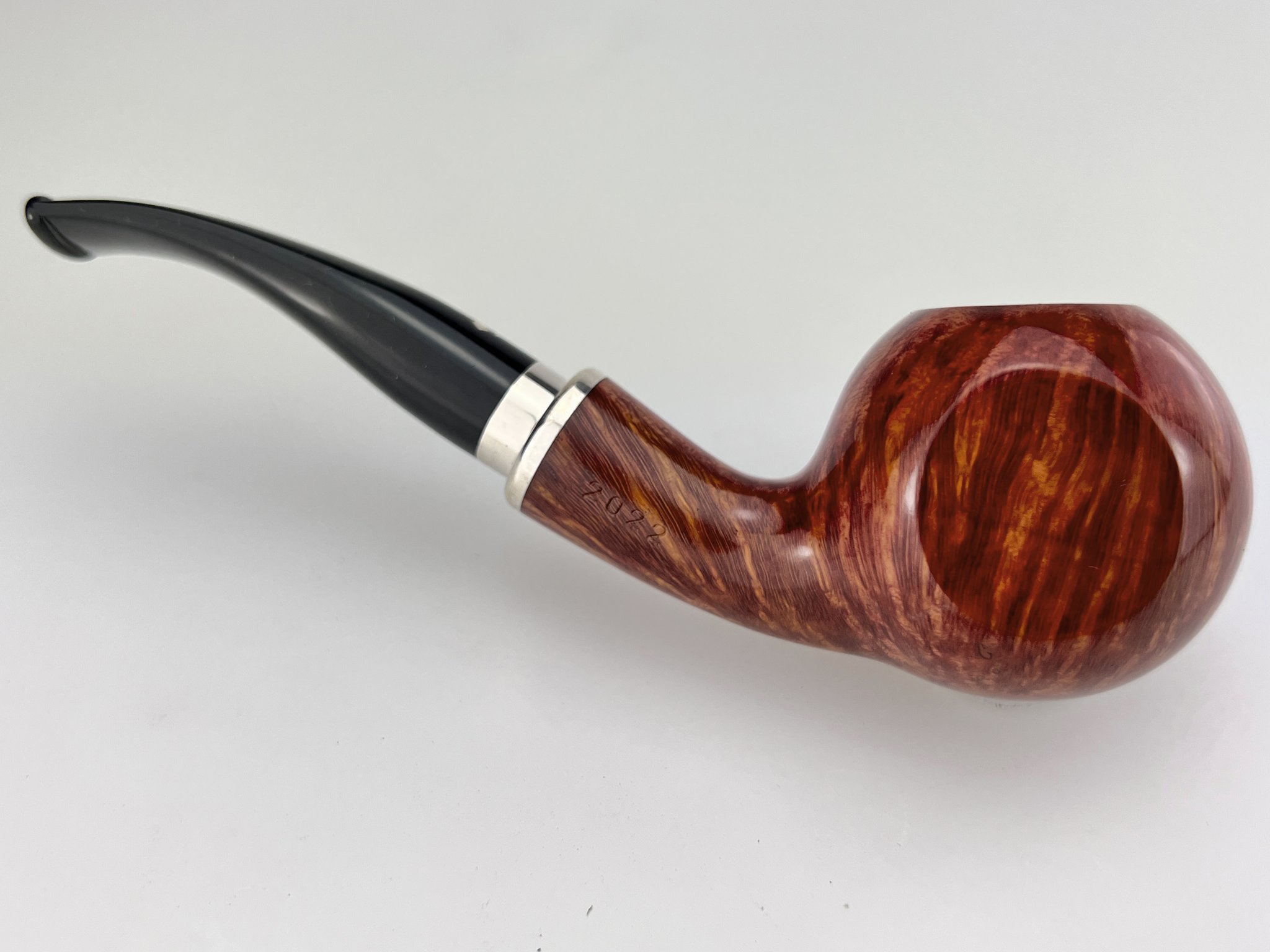 Vauen Jahrespfeife J2022G Nr. 0900 (glatt hell) Detailbild 03