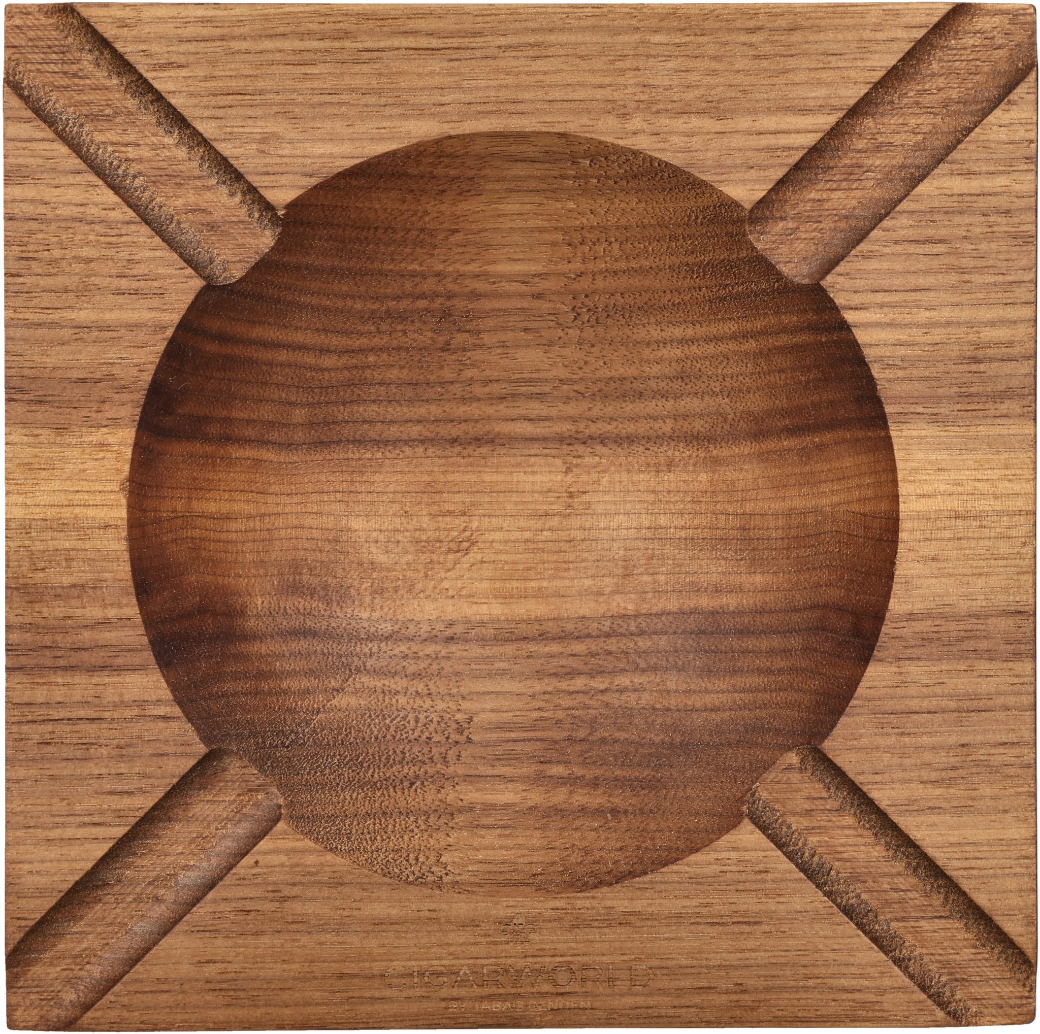 Nussbaum Quadratisch 02