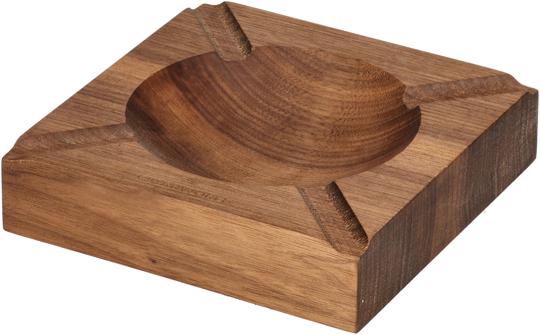 Nussbaum Quadratisch 01
