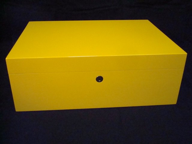 Siglo XL Humidor Gelb mit CigarSpa